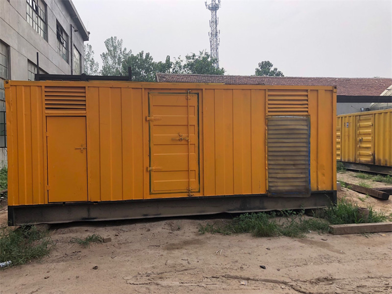 武威柴油发电机如何判断新机油是否已经完全充满机油滤清器？