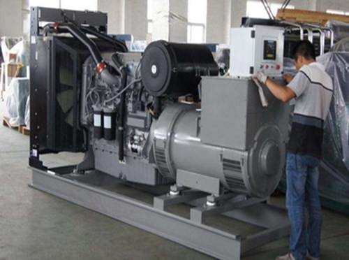 武威柴油发电机组和储能设备配合使用的案例