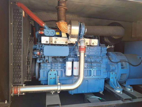 武威燃油消耗率与进气温度的具体关系是什么？