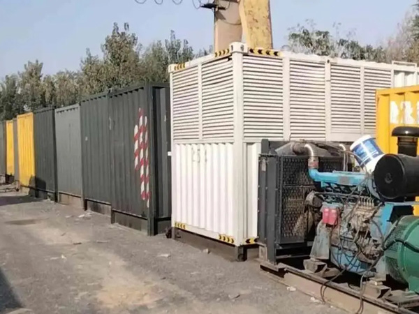 武威200KW柴油发电机机组每小时油耗是多少？